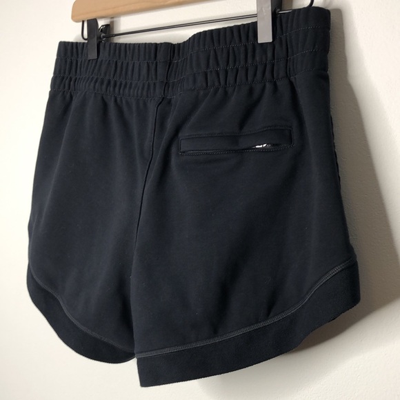 Fabletics Bobbie Glam Shorts Black Size M - Picture 3 of 6